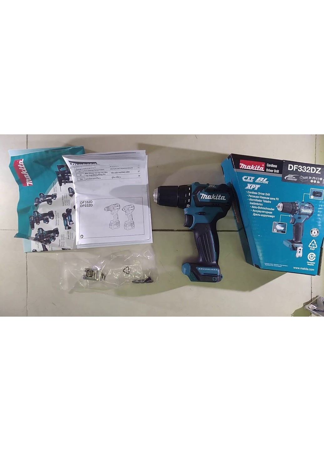 Шуруповерт аккумуляторный DF332DZ (35 Нм, 0.8-10 мм, BL, CXT, без аккумуляторов и зарядного устройства) Makita (269462542)