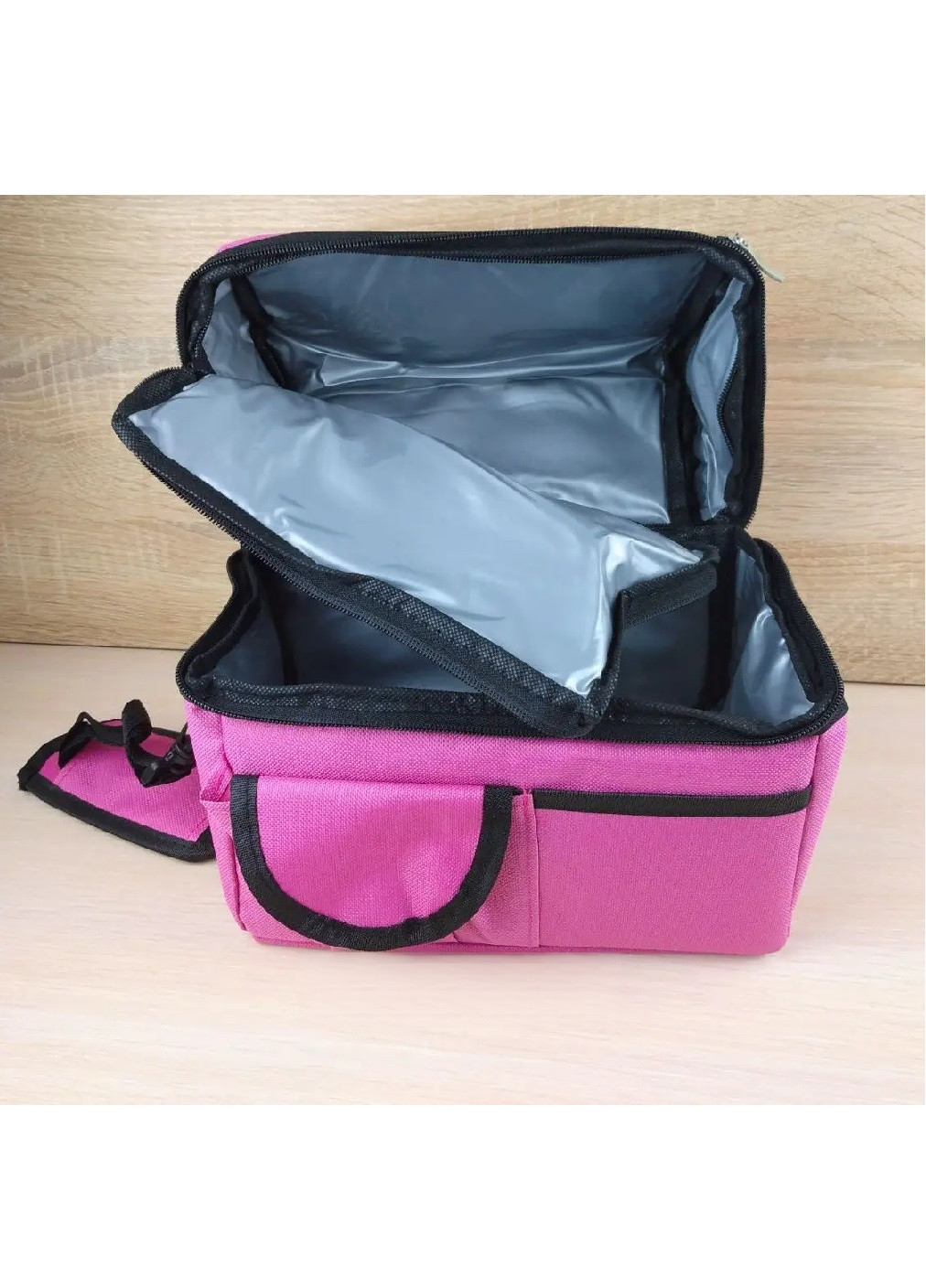 Термосумка термоизоляционная сумка компактная вместительная на молнии два термоотдела 25х24х16 см (475106-Prob) Розовая Unbranded (262083050)