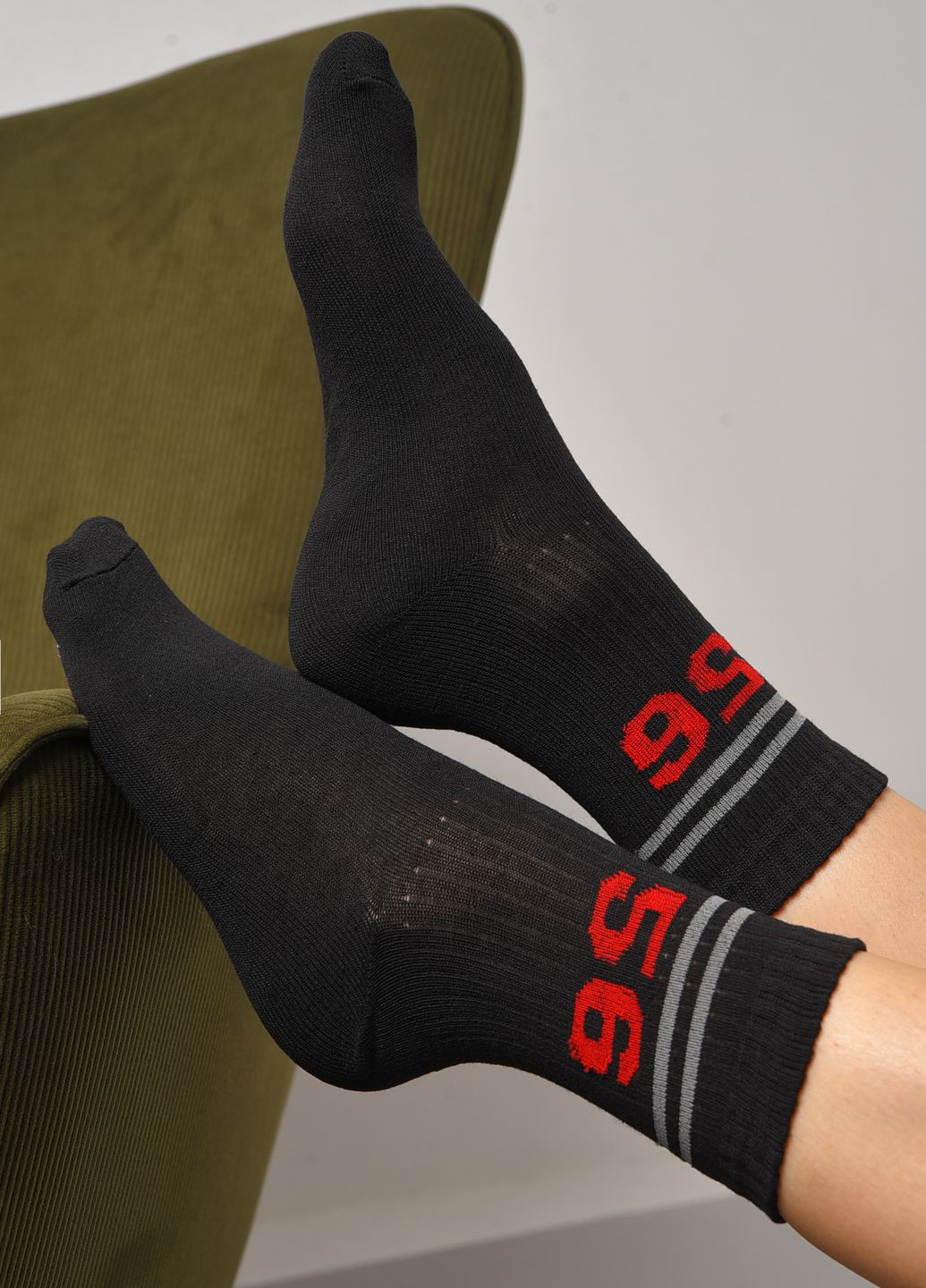 Шкарпетки жіночі спортивні чорного кольору розмір 36-40 Let's Shop (277983281)