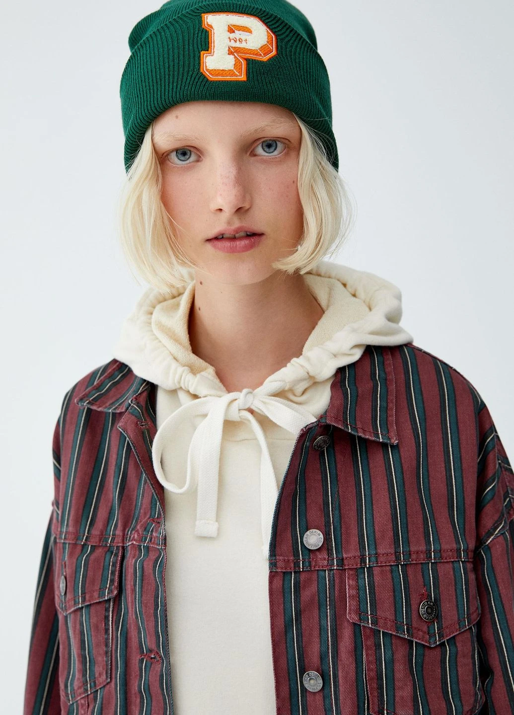 Вітровка,бордовий в кольорову смужку, Pull & Bear (262443325}