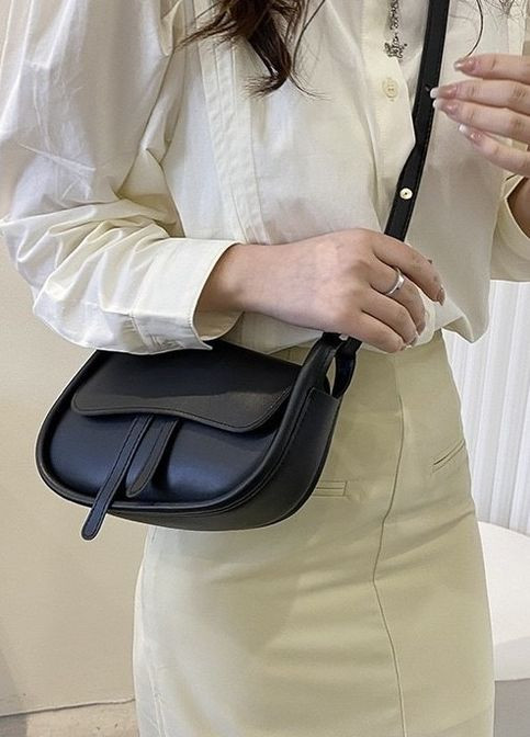 Жіноча класична сумка сідло 7048 крос-боді через плече чорна No Brand (276252274)