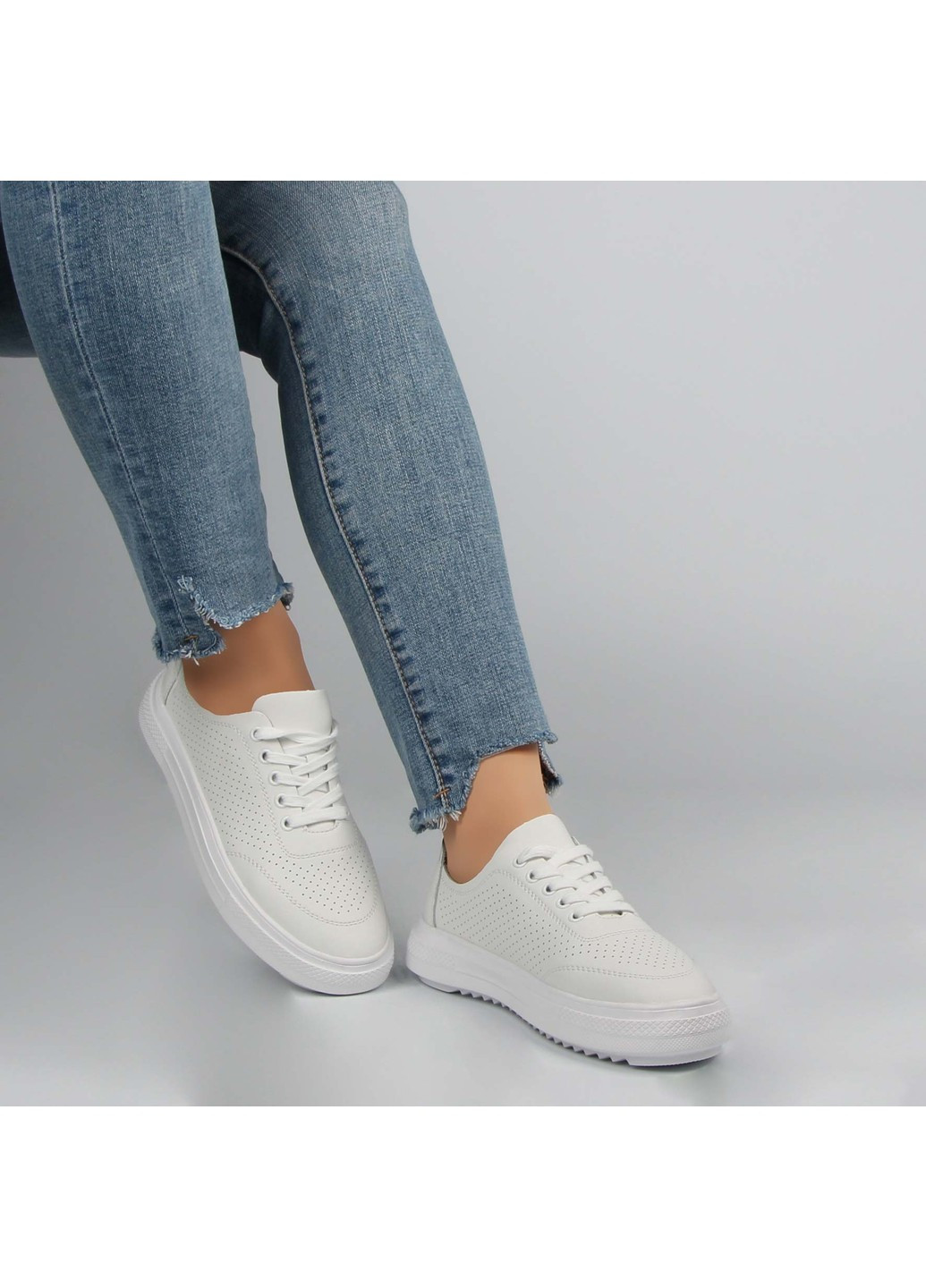 Белые демисезонные женские кроссовки 197429 Renzoni