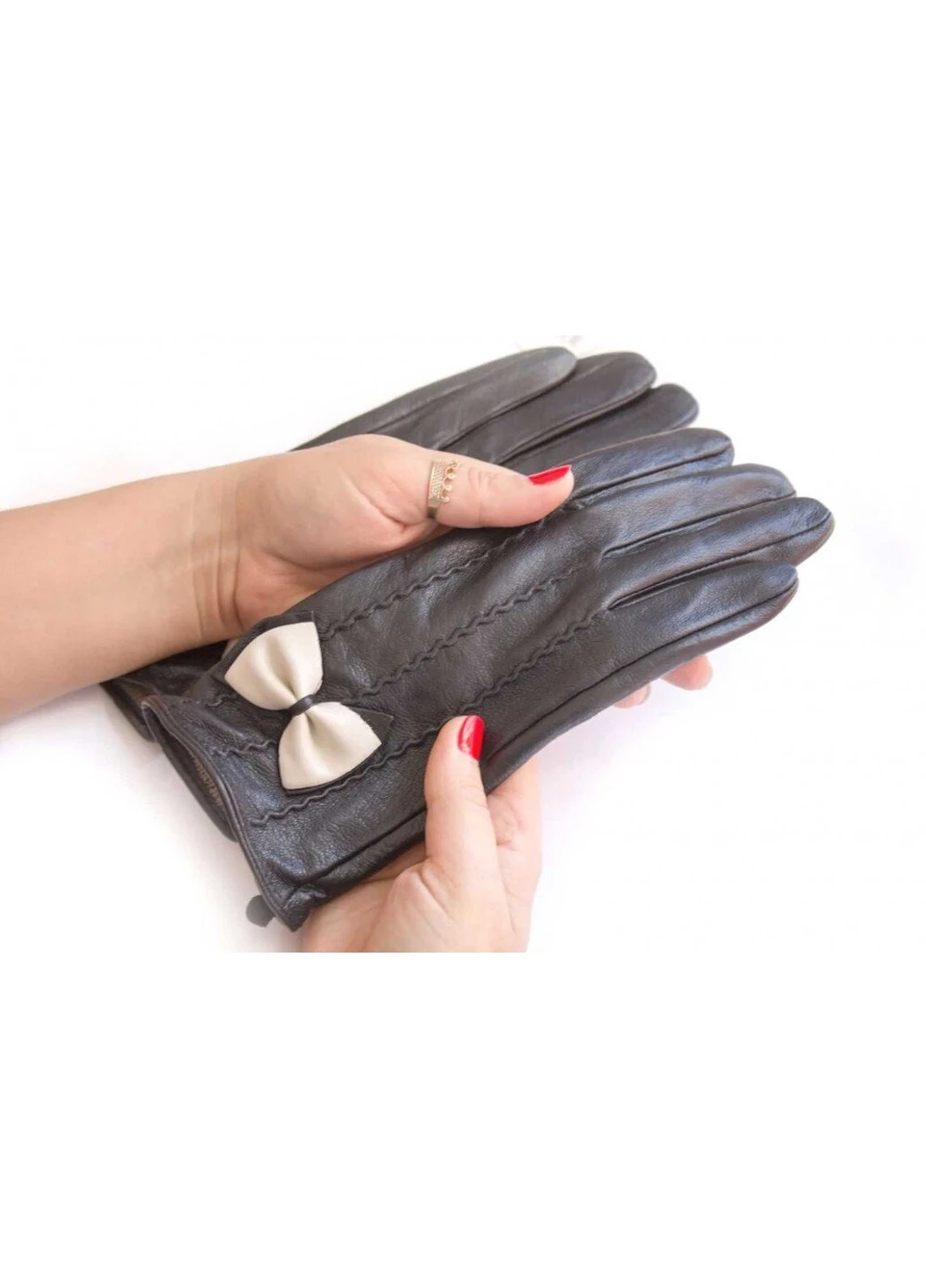 Женские кожаные перчатки чёрные 372s2 М Shust Gloves (261486882)