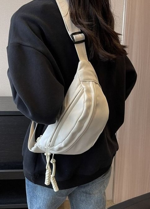 Бананка 102 поясна сумка через плече біла молочна No Brand (276457665)