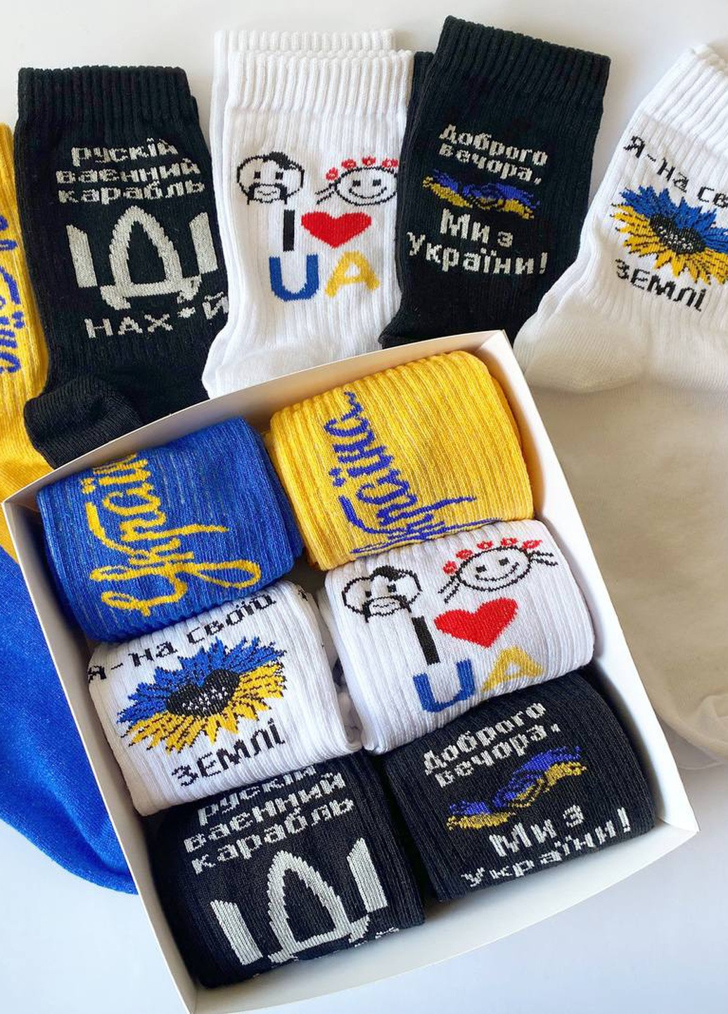 Подарочный бокс женских высоких носков Украина 6 пар Vakko (257042064)