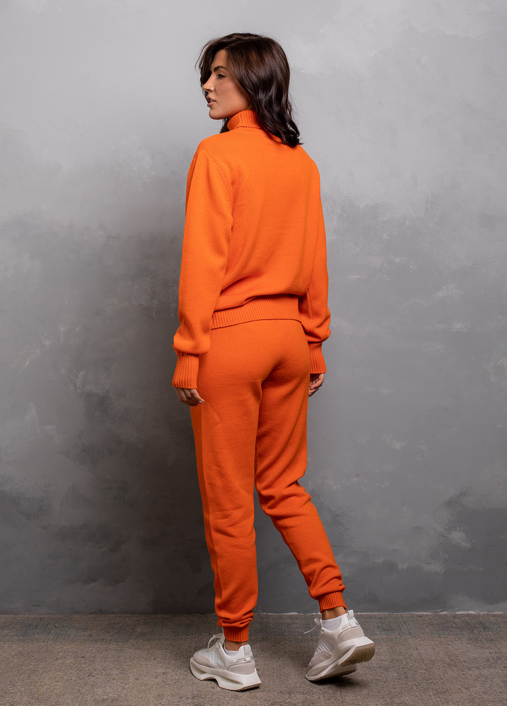 Оранжевые зауженные брюки Viviami