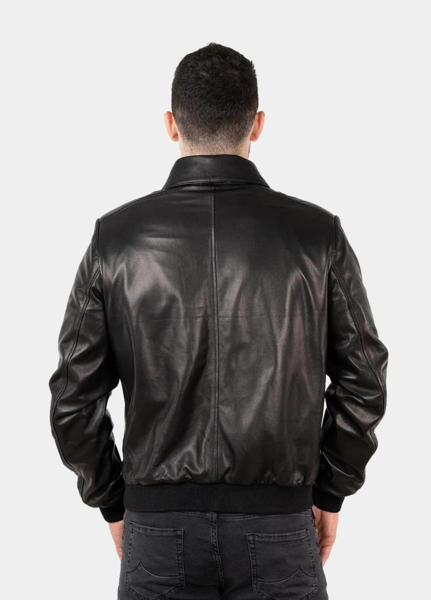 Чорна демісезонна чоловіча шкіряна куртка на резинці чорна 26130013 No Brand