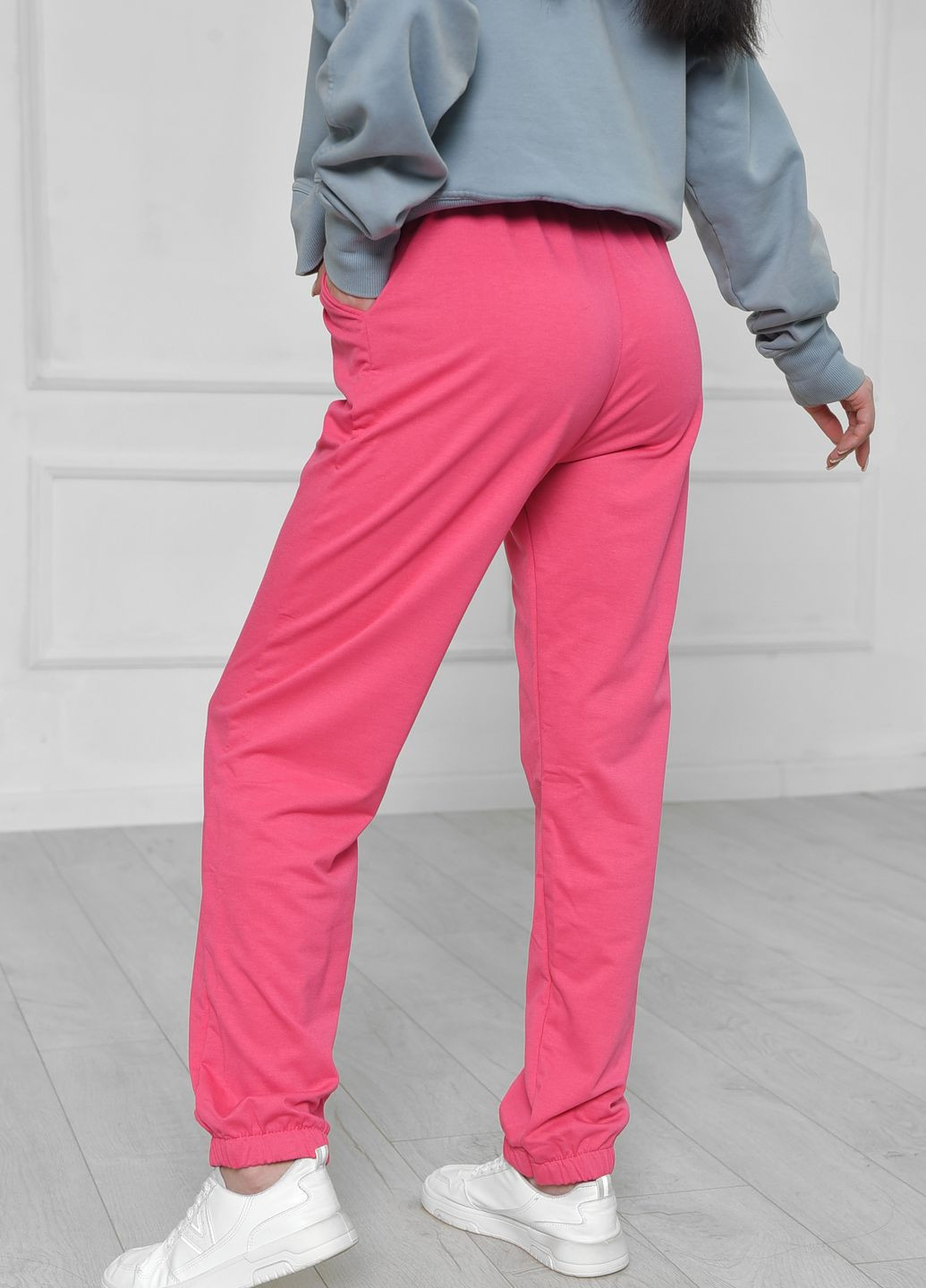 Спортивні штани жіночі малинового кольору Let's Shop (266901150)