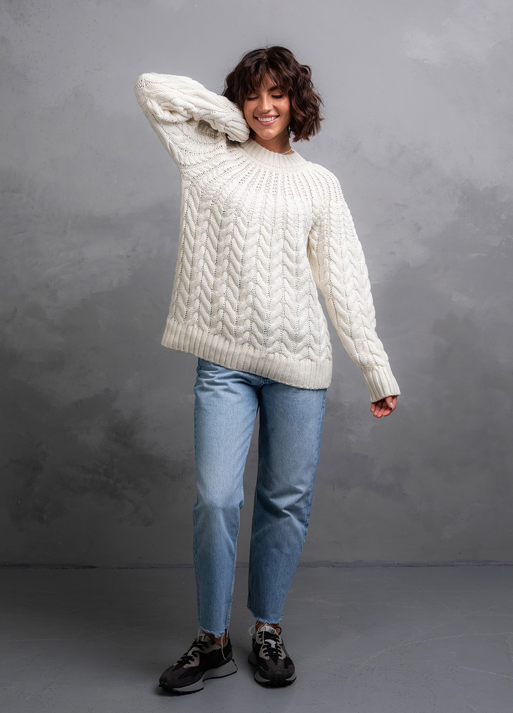 Молочный свитер женский джемпер Viviami