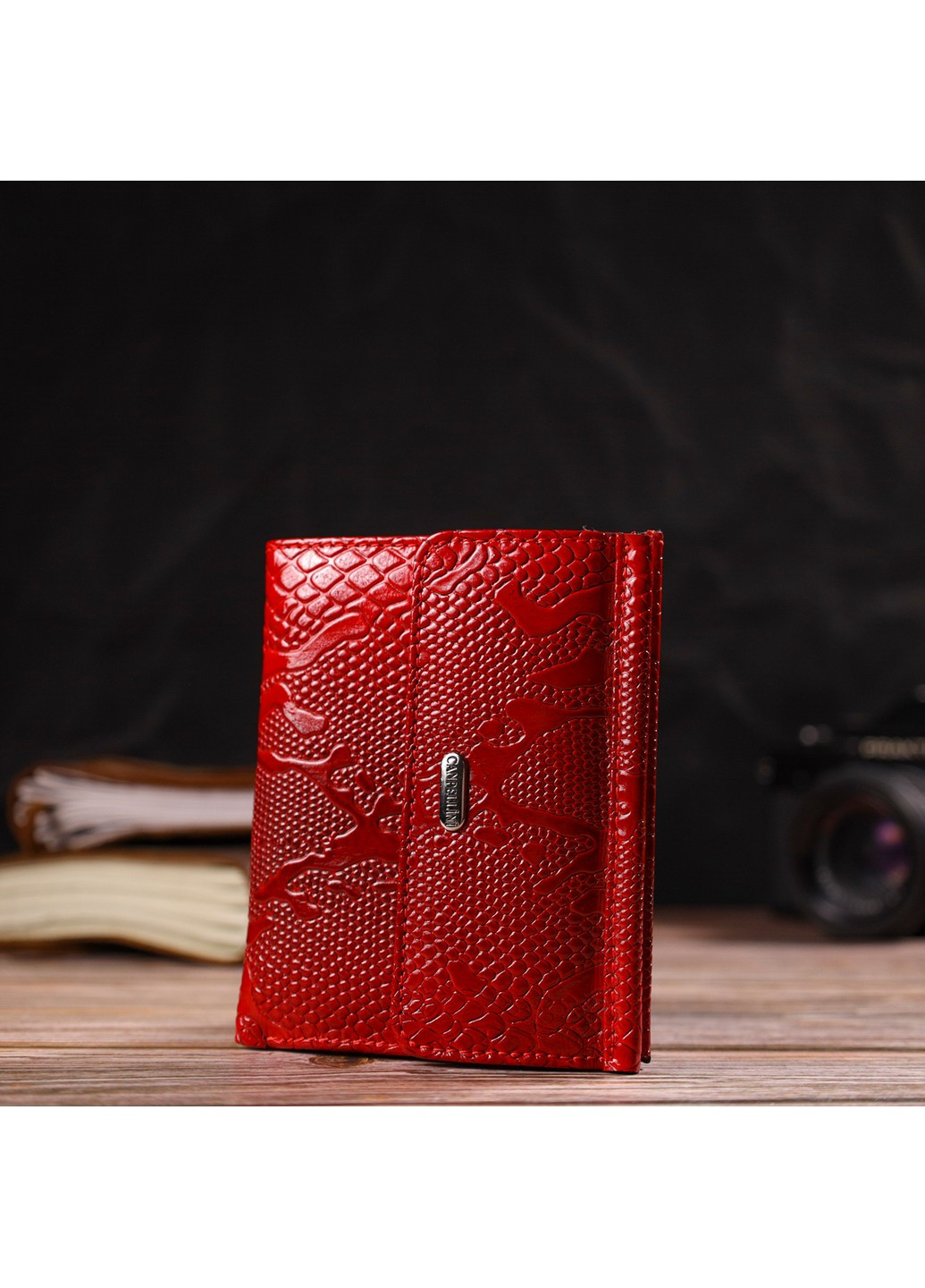 Лакированный кошелек для женщин среднего размера из натуральной кожи с тиснением под рептилию 21816 Красный Canpellini (259874083)