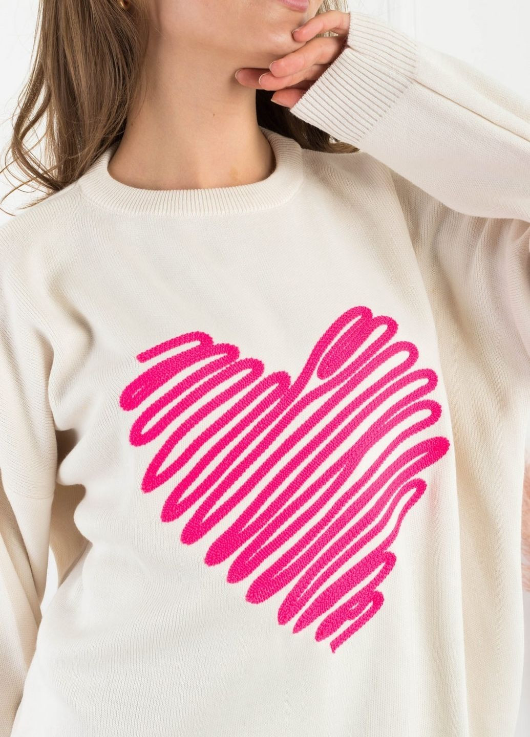 Молочный свитер сердце розовый You Best