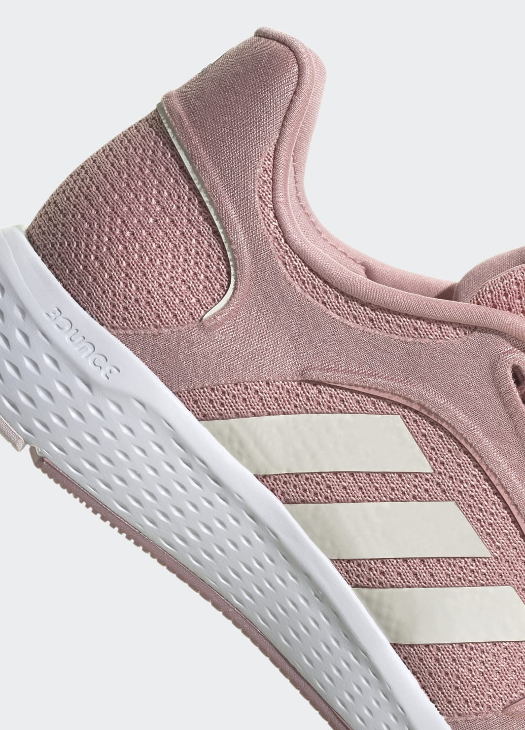 Рожеві всесезонні кросівки для бігу edge lux adidas