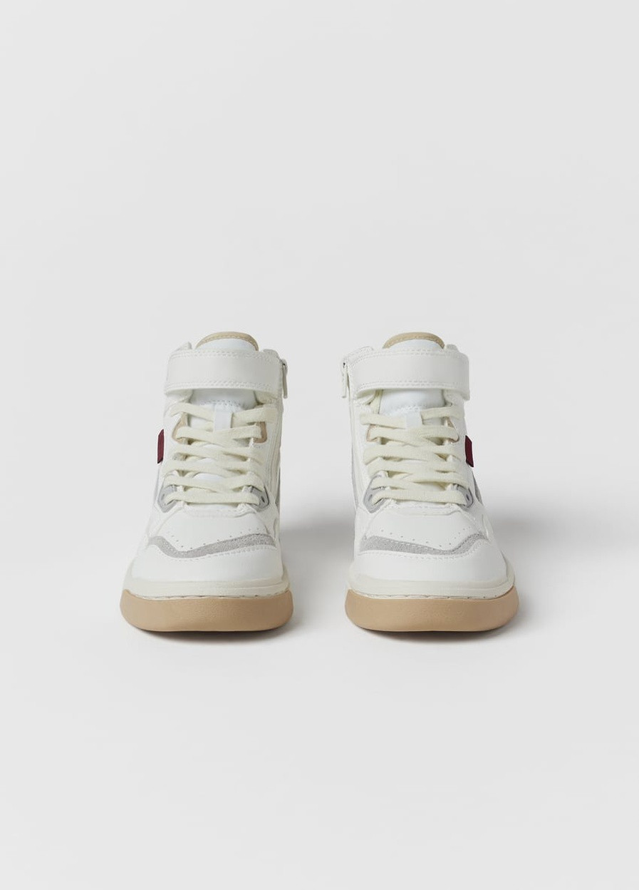 Белые демисезонные кожаные кроссовки для мальчика 8627 39 24.9см белый 64080 Zara