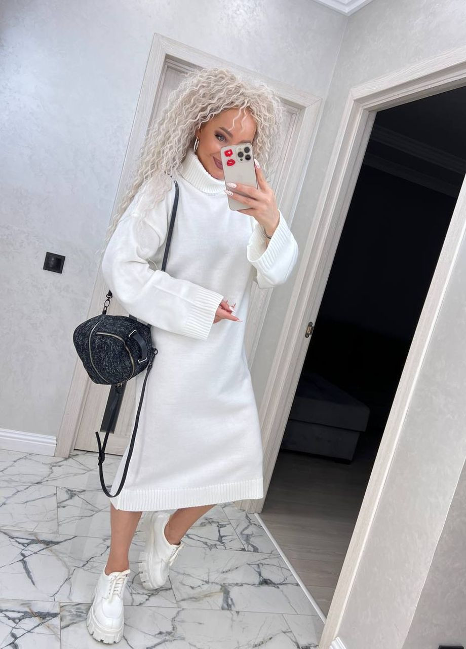 Белое повседневный платье платье-свитер Garna однотонное