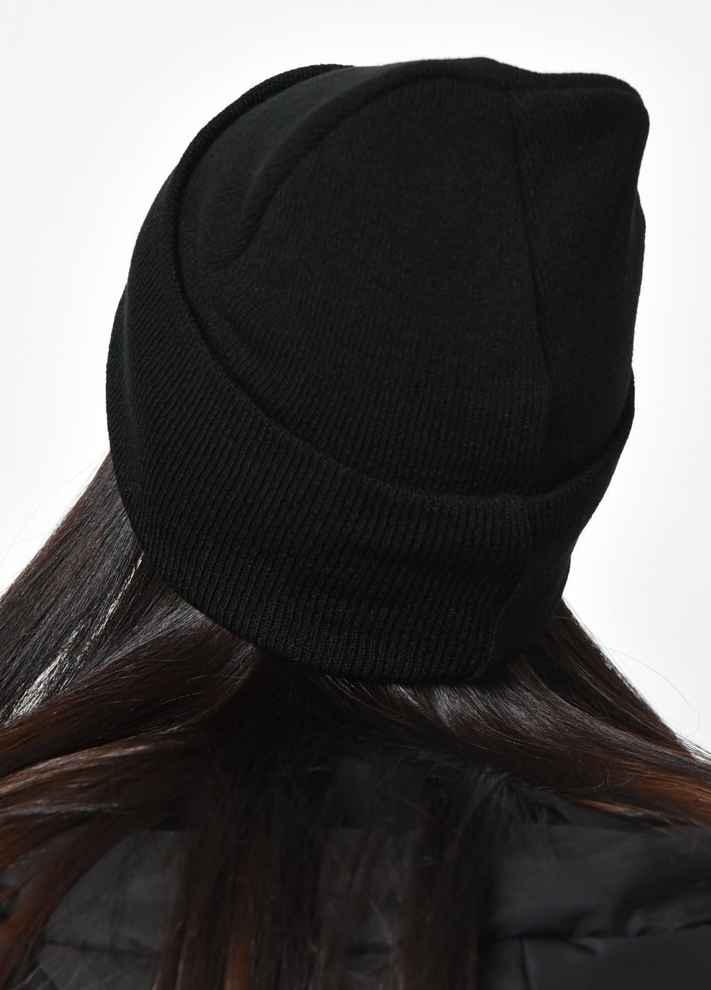 Шапка жіноча на флісі з відворотом чорного кольору Let's Shop (275928628)