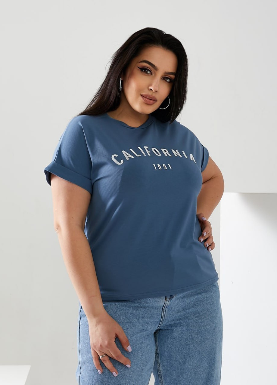 Синя жіноча футболка california колір джинсовий р.42/46 432424 New Trend