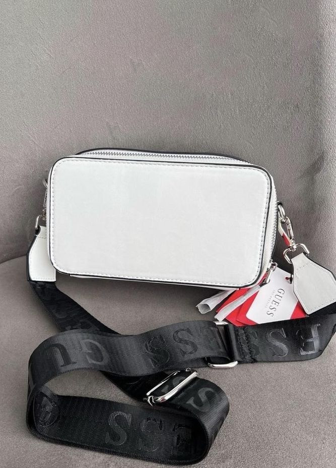Жіноча прямокутна сумка GUESS крос-боді на ремешке біла No Brand (262897562)