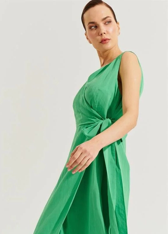 Зеленое платье Setre