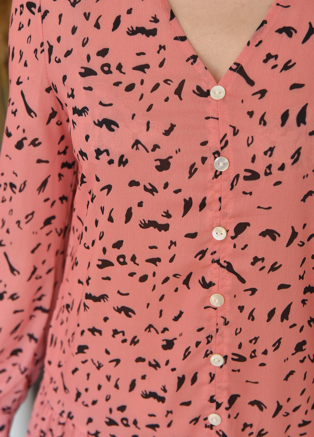 Розовое коктейльное платье женское розового цвета Let's Shop с рисунком