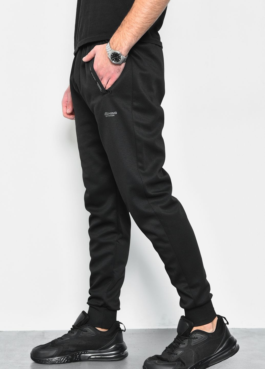 Спортивні штани чоловічі чорного кольору Let's Shop (277609123)