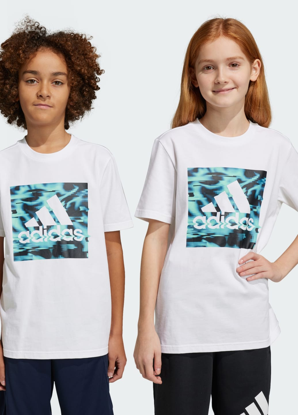 Біла демісезонна футболка gaming graphic adidas