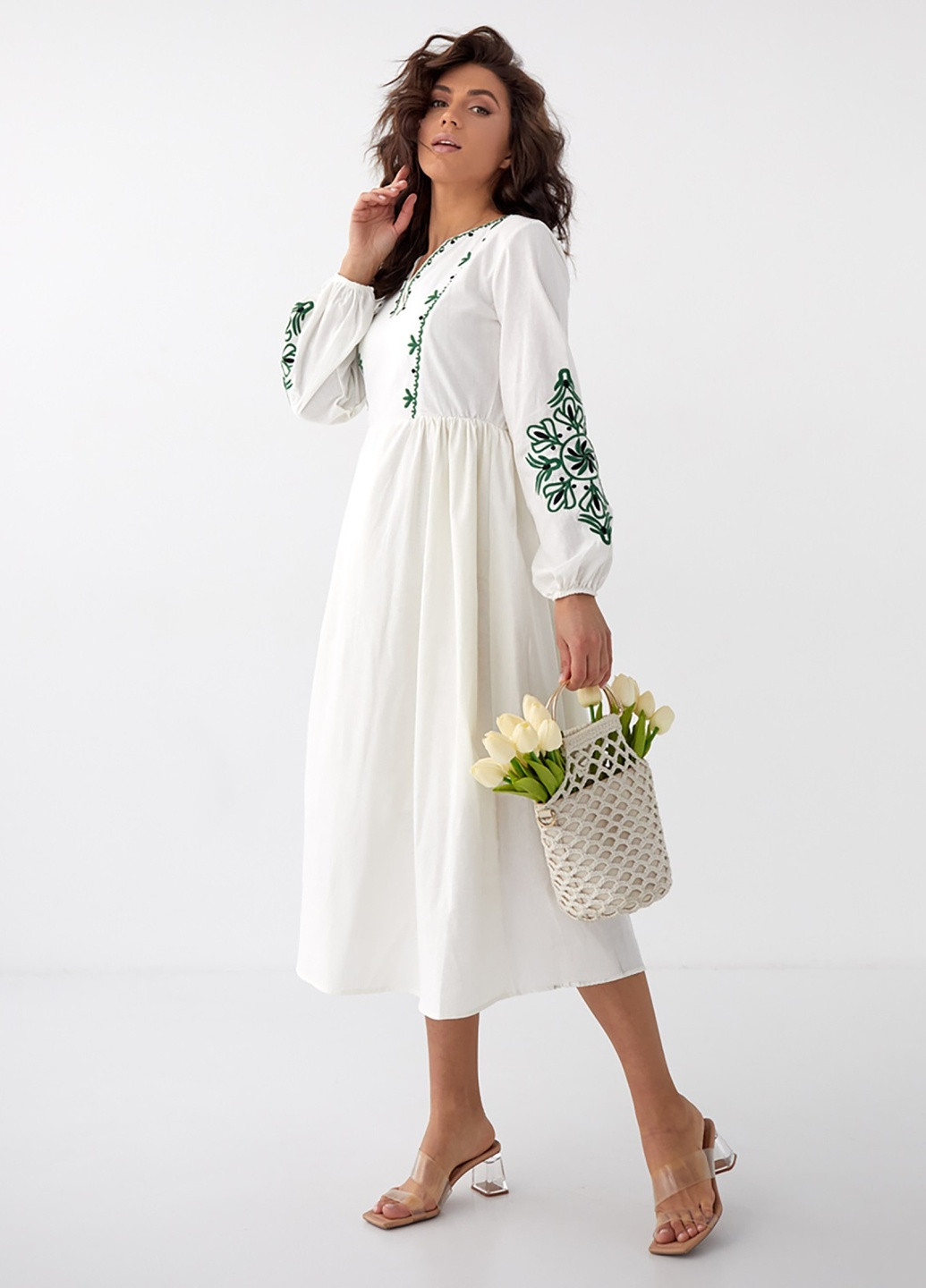 Платье Вышиванка Горобына белое с зеленой вышивкой No Brand (258413907)