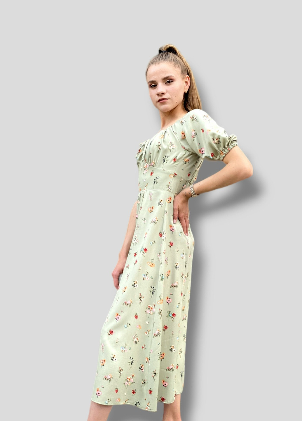 Оливковое повседневный платье штапель с разрезом No Brand с цветочным принтом