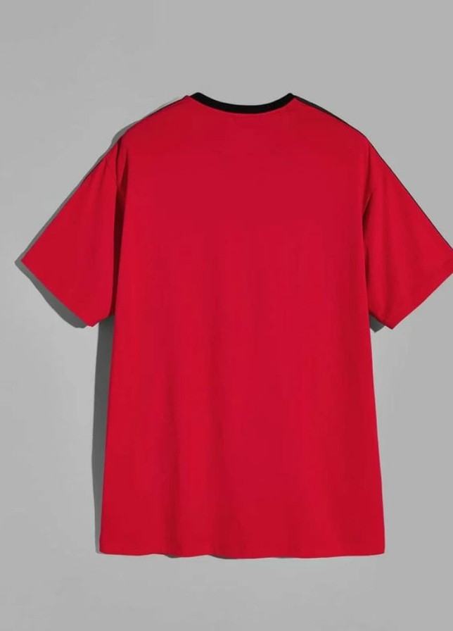 Красная футболка SHEIN