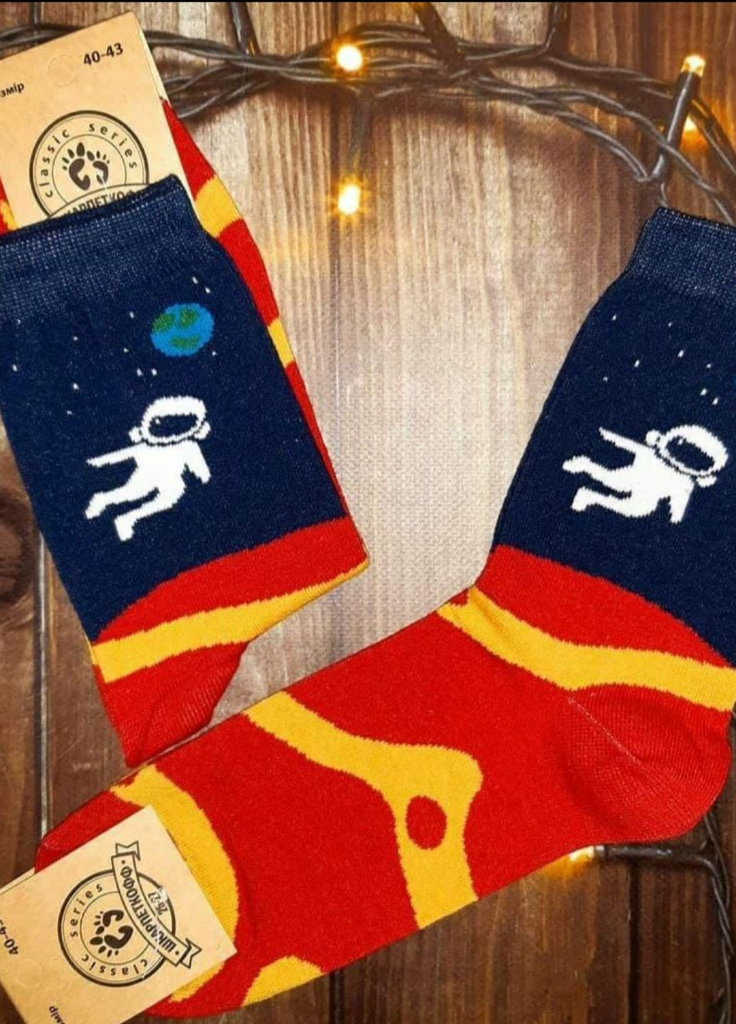 Модные высокие носки прикол с принтом Космонавт No Brand (266624395)