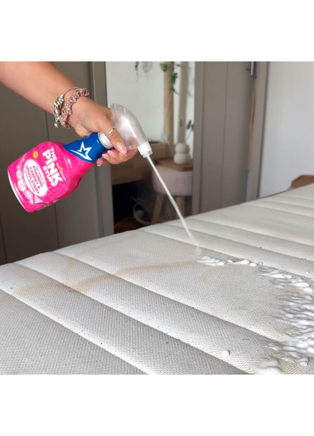 Спрей для килимів та оббивки Carpet & Upholstery Stain Remover 500мл The Pink Stuff (268301195)