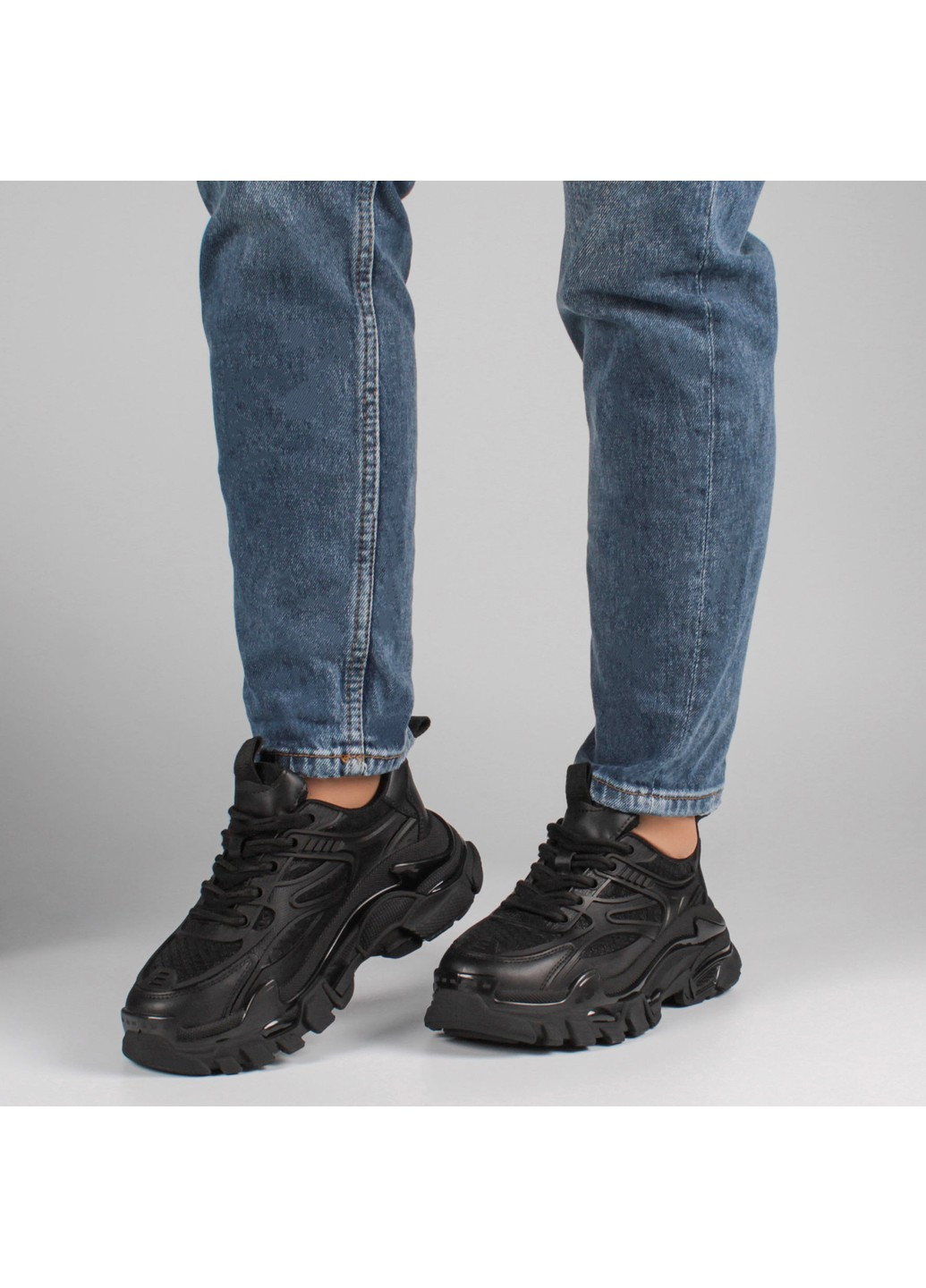 Черные демисезонные женские кроссовки 198908 Berisstini
