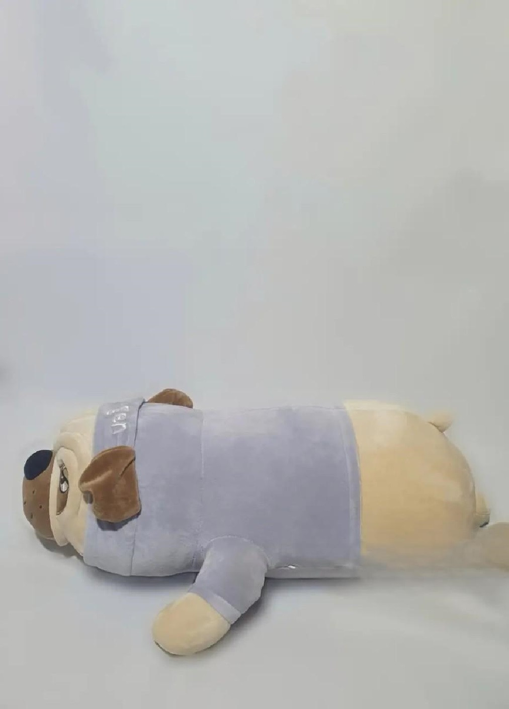 М'яка іграшка обіймашка подушка антистрес довга плюшева собака мопс в одязі 72 см (475884-Prob) Із сірою кофтою Unbranded (275068658)