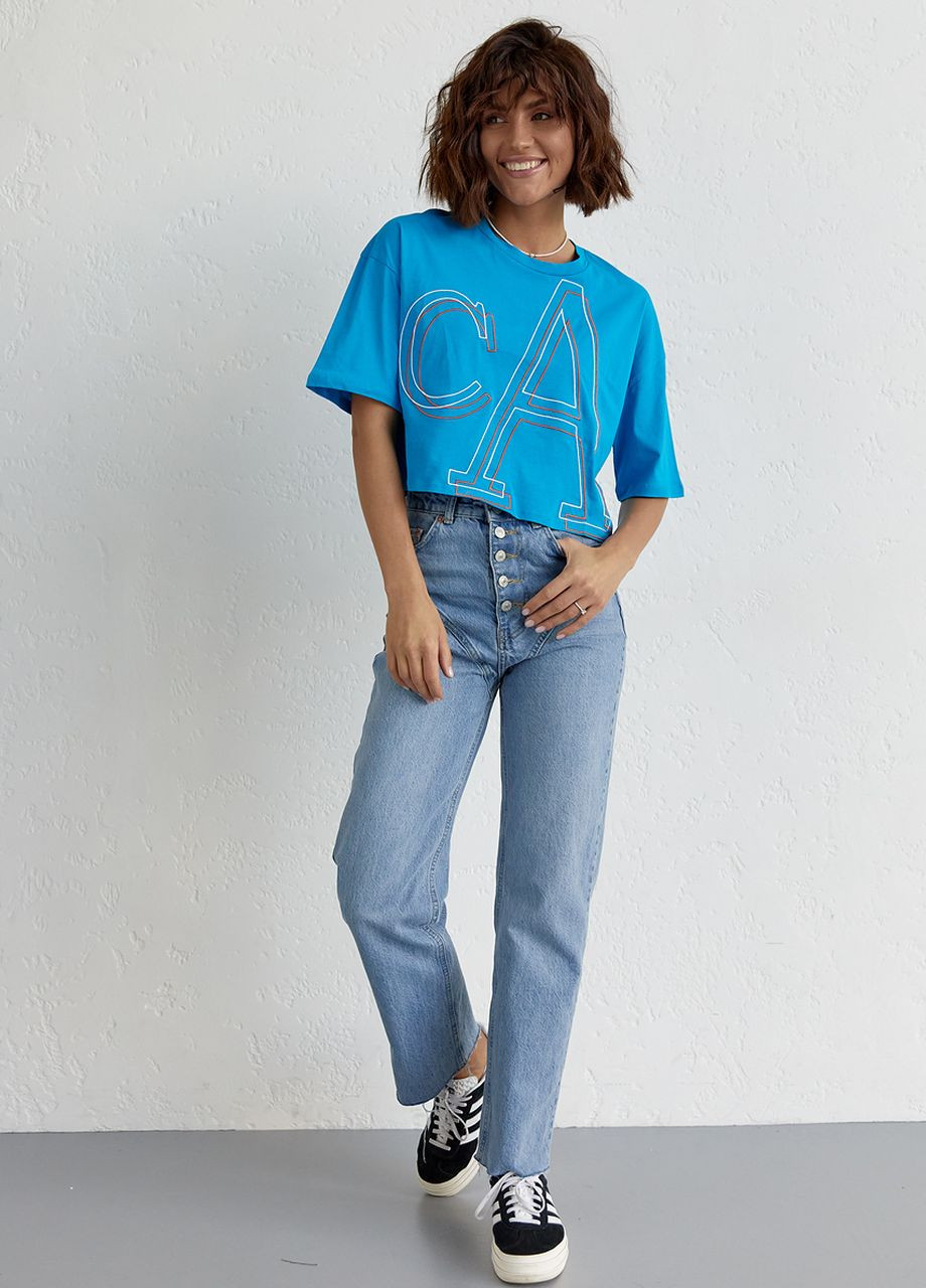Укороченная женская футболка с вышитыми буквами - синий Lurex - (262810700)