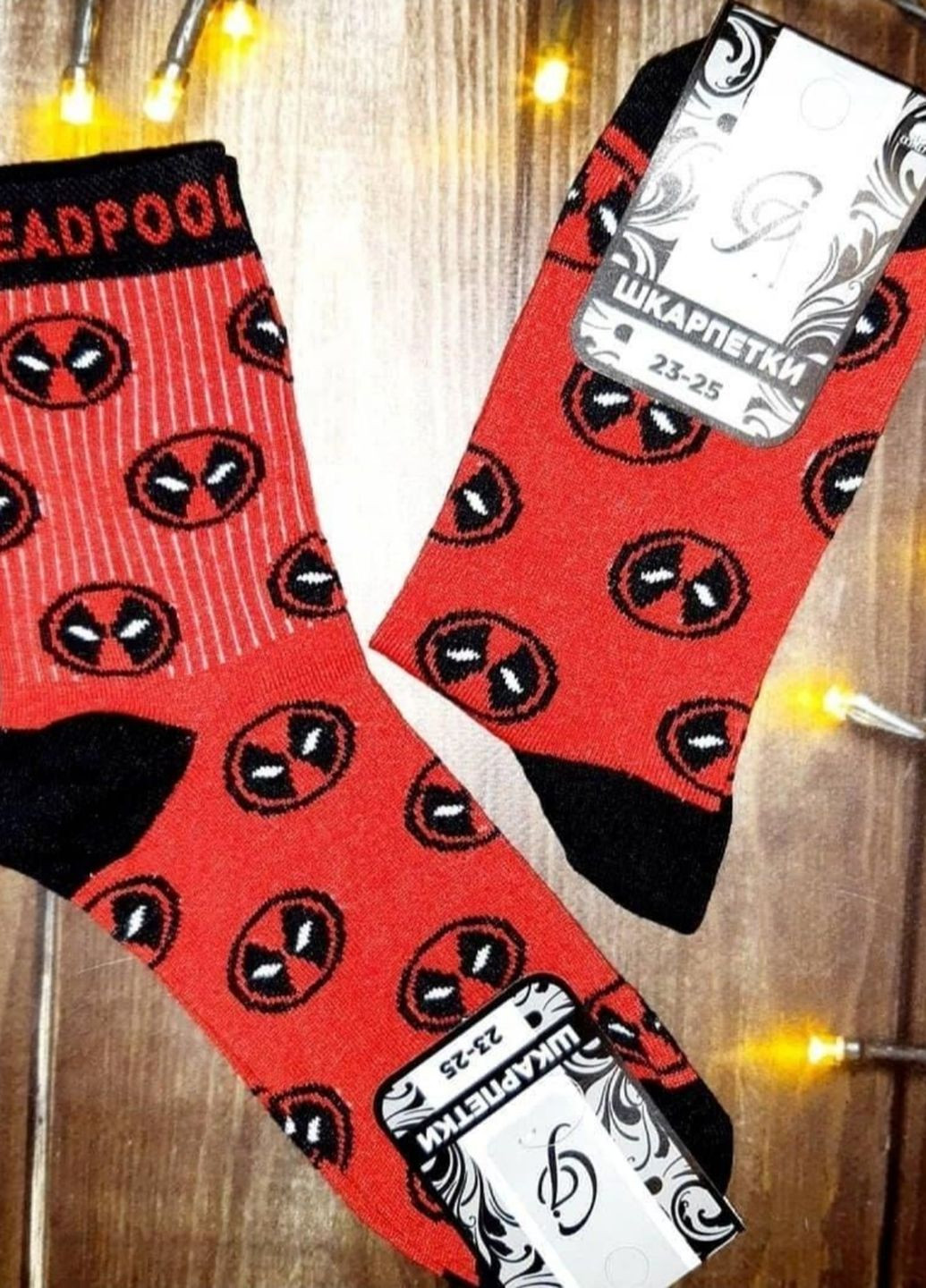 Модні червоні високі шкарпетки прикол з принтом Детпул No Brand (266697980)