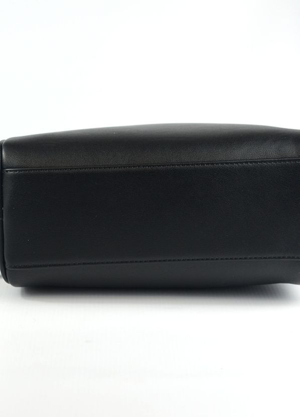 Чорна жіноча маленька сумочка саквояж з ручкою, молодіжна модна сумка з ручкою і ремінцем No Brand (266701140)