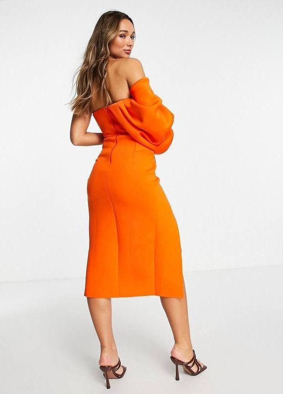Світло-оранжева помаранчева сукня-олівець міді із запахом на одне плече design Asos