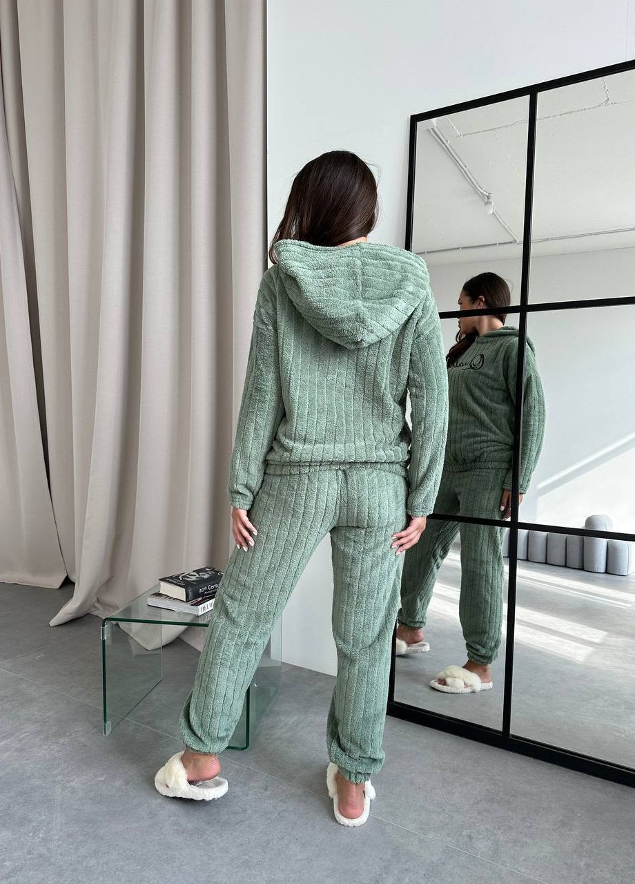 Оливковая всесезон пижама кофта + брюки Garna