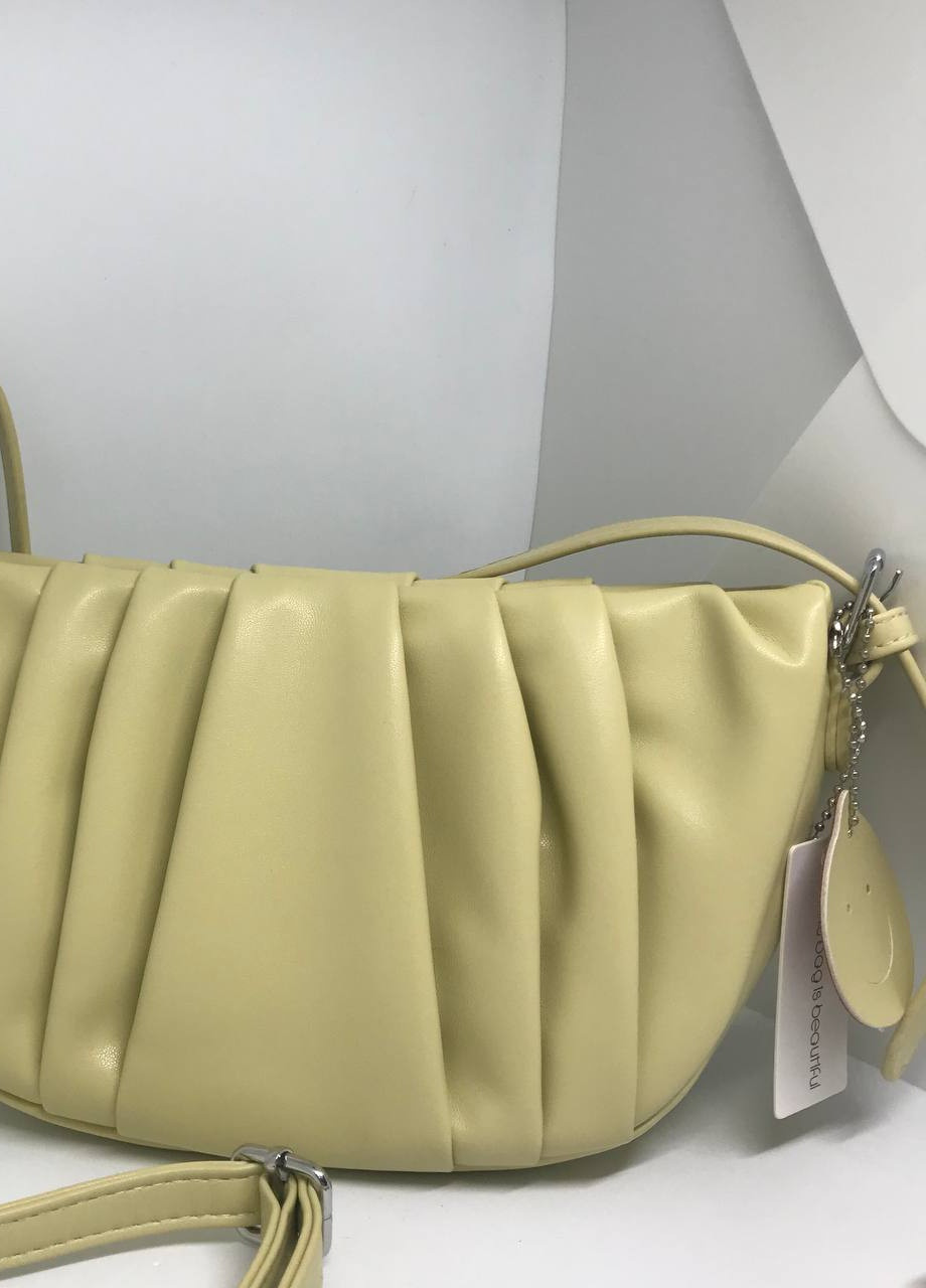 Жіноча сумочка колір темно-жовтий 436734 New Trend (259662816)