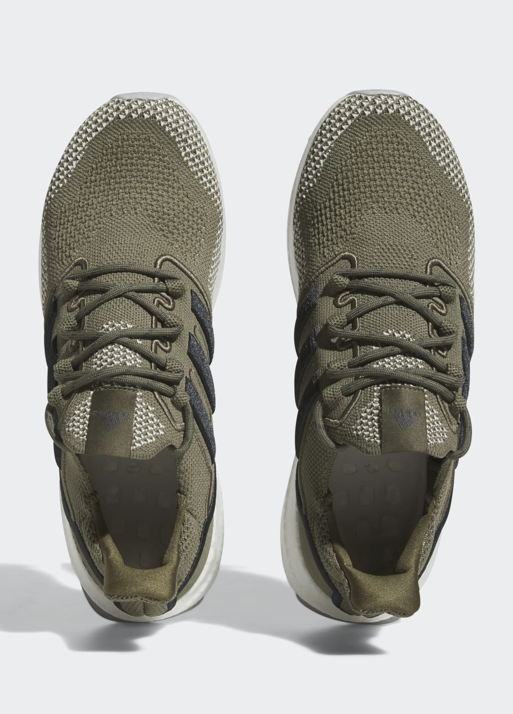 Зеленые всесезонные кроссовки ultraboost 1.0 adidas