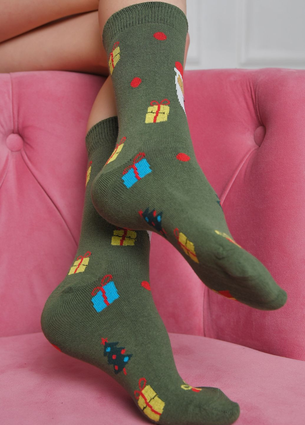 Шкарпетки жіночі новорічні зеленого кольору розмір 36-40 Let's Shop (273901393)