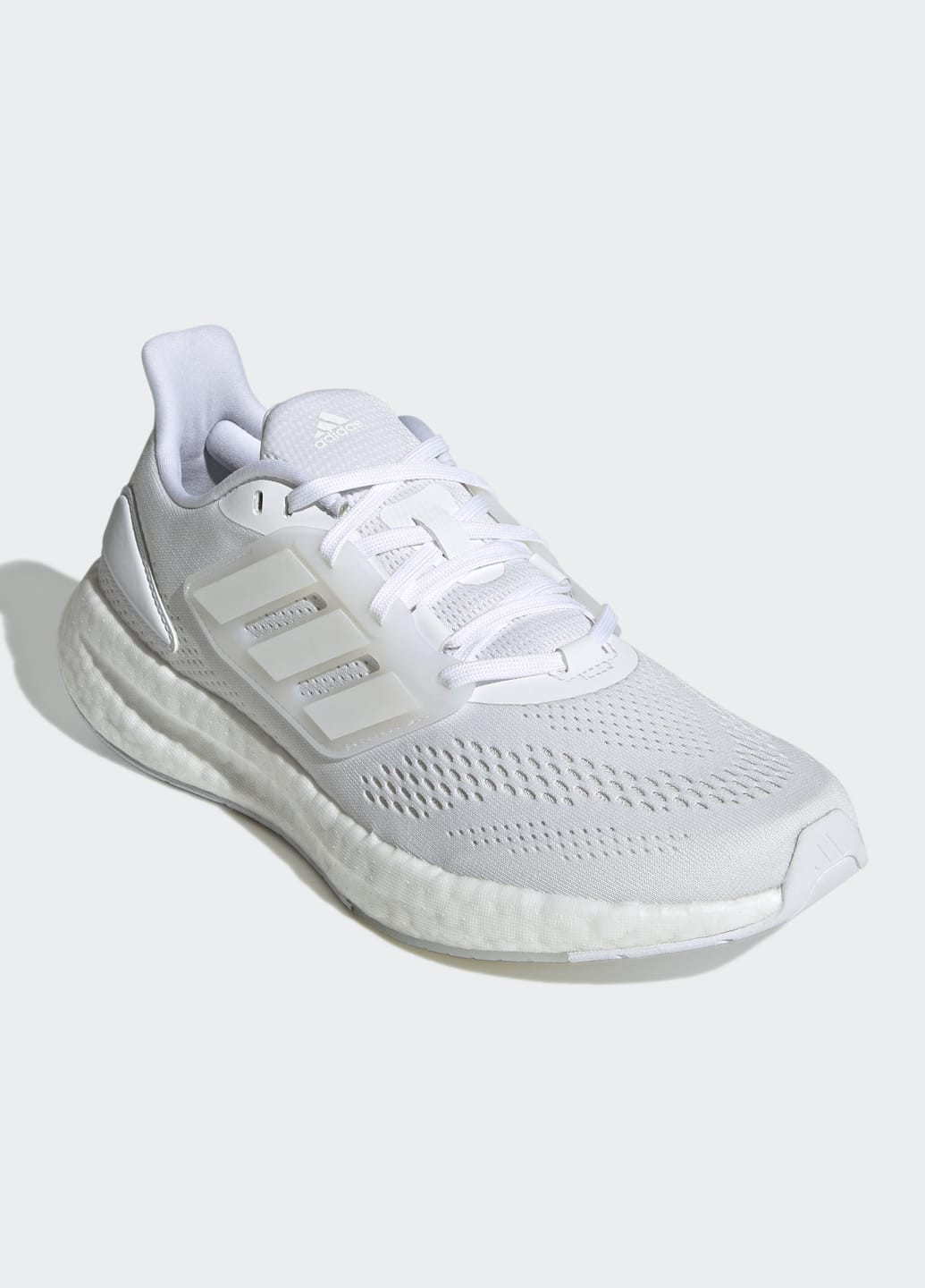 Білі всесезон кросівки для бігу pureboost 22 adidas