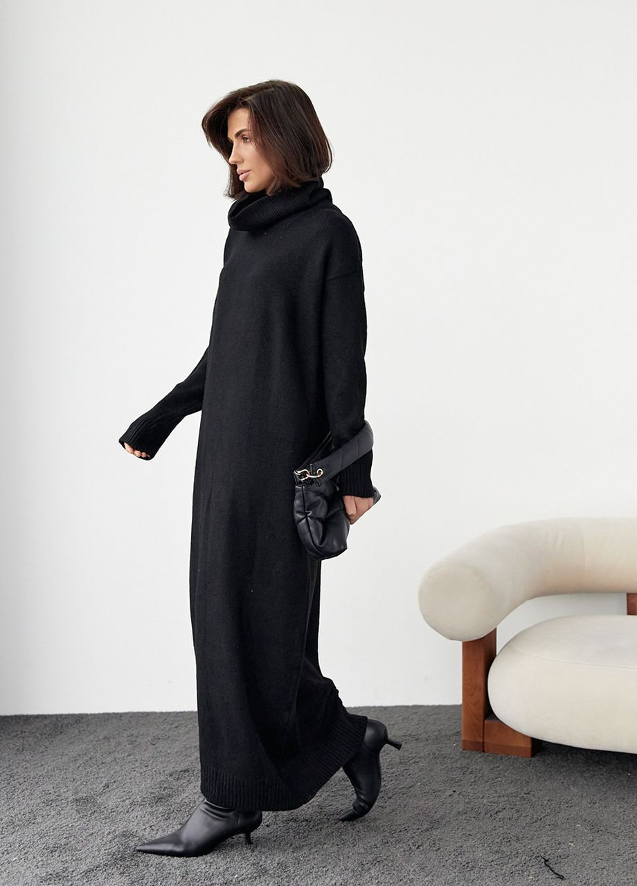 Черное повседневный вязаное платье oversize с высокой горловиной - черный Lurex