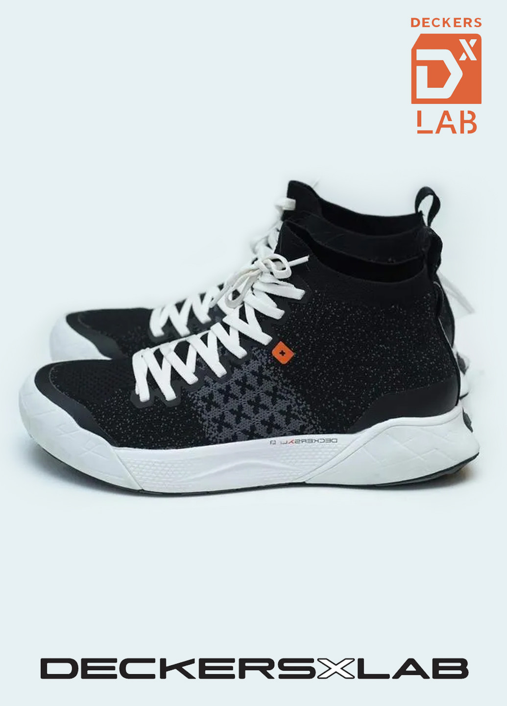 Черно-белые всесезонные кроссовки высокие Deckers X Lab X-SCAPE KNIT MID