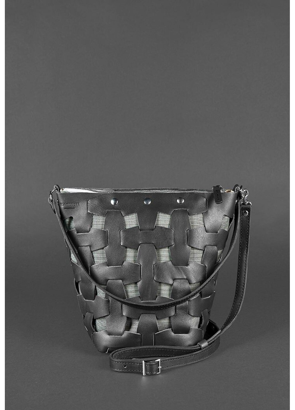 Шкіряна плетена жіноча сумка Пазл чорна Krast BN-BAG-32-G BlankNote (277977882)