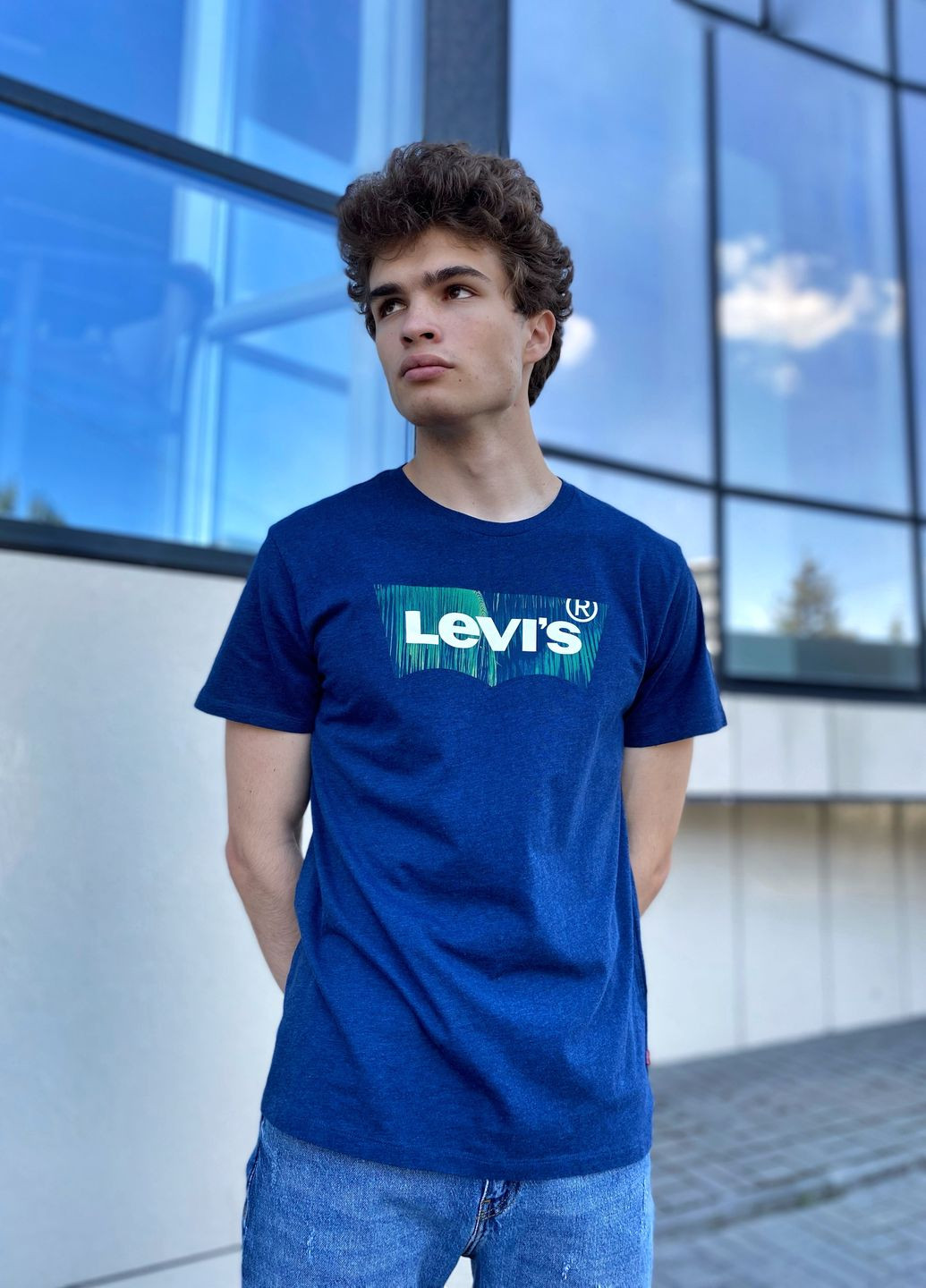 Синя футболка Levi's