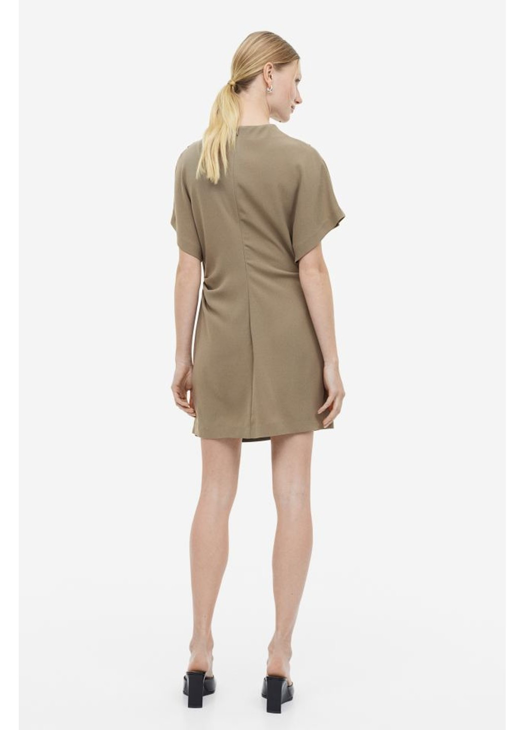 Коричневое деловое женское класическое короткое платье (55603) 36 коричневое H&M