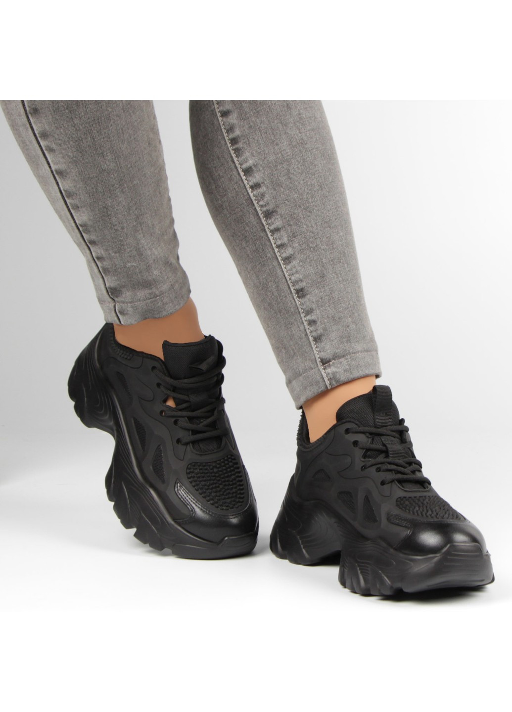 Чорні осінні жіночі кросівки 197995 Buts