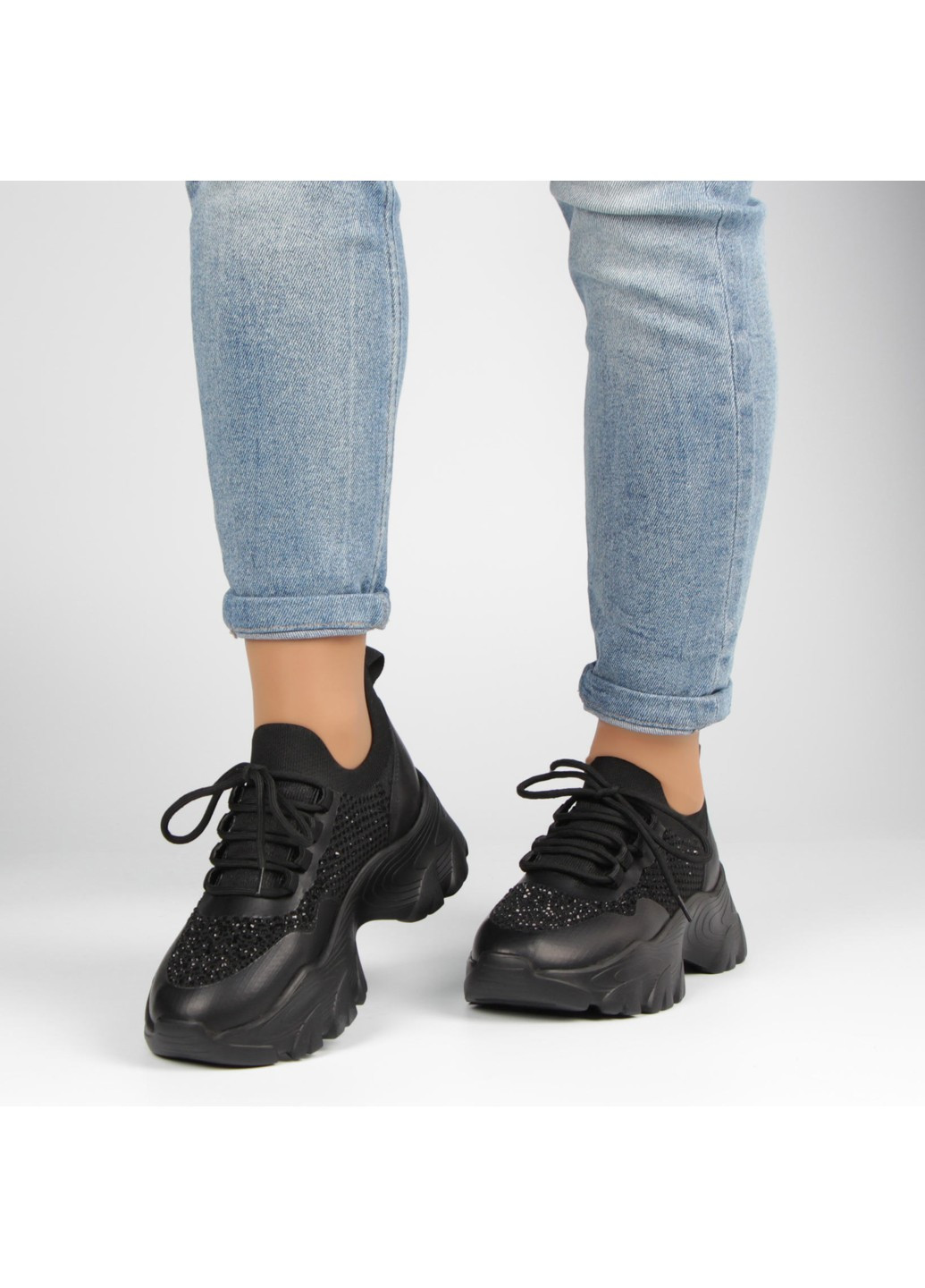 Черные демисезонные женские кроссовки 198084 Buts