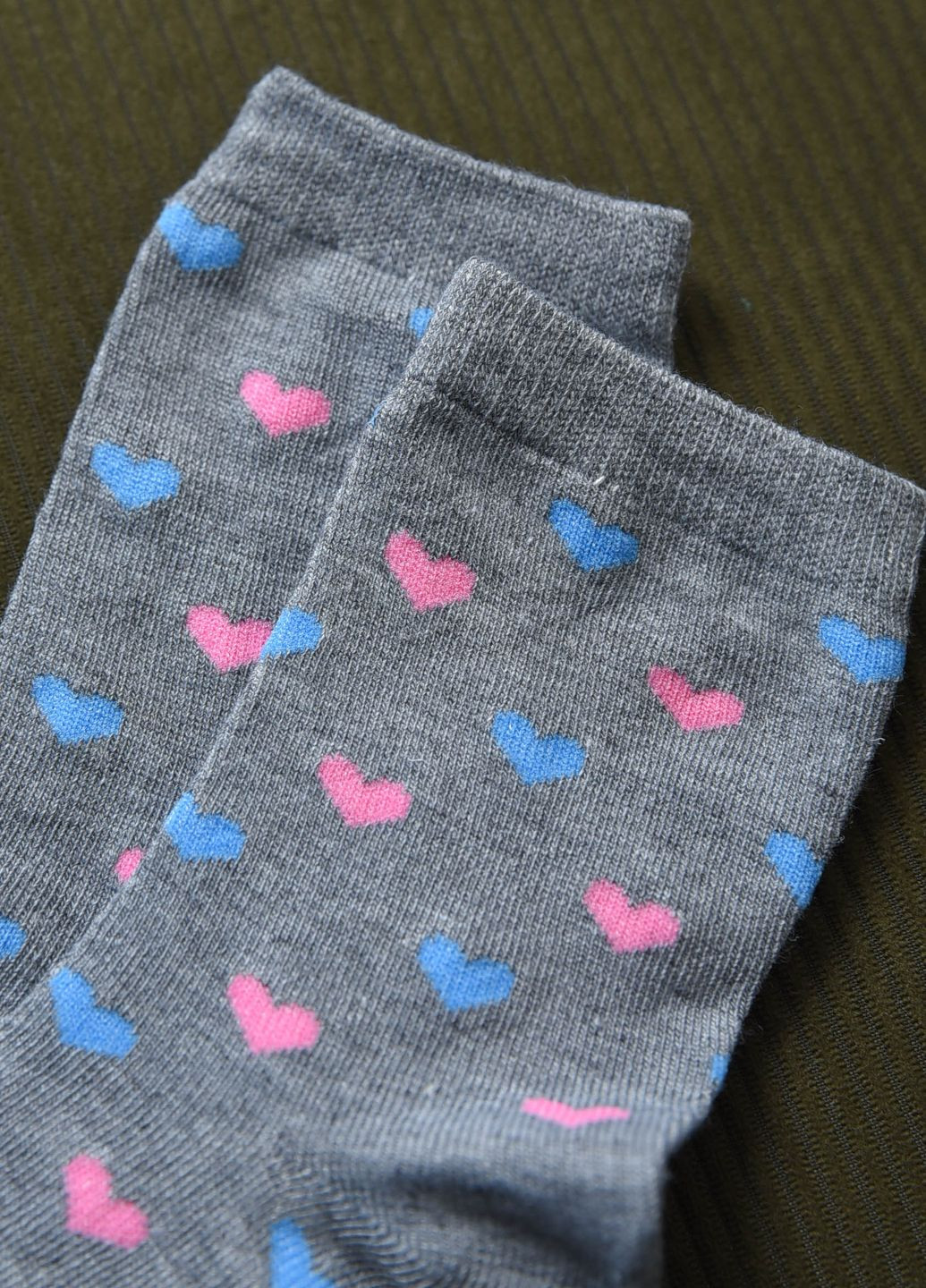 Шкарпетки для дівчинки сірого кольору з малюнком Let's Shop (269387591)