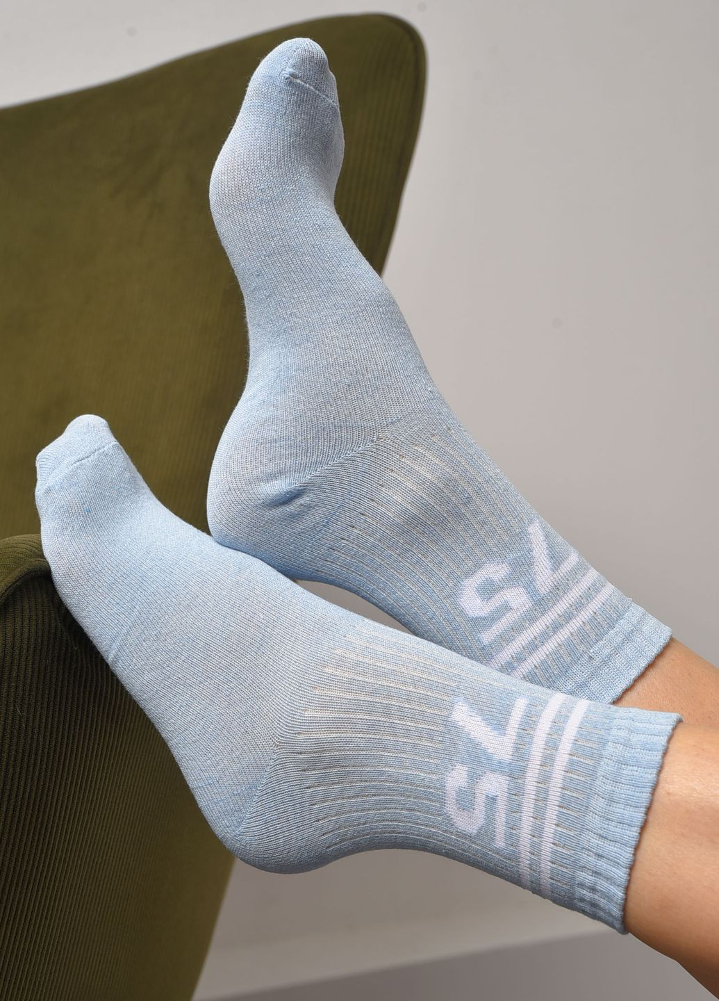 Носки женские спортивные голубого цвета размер 36-40 Let's Shop (277983336)